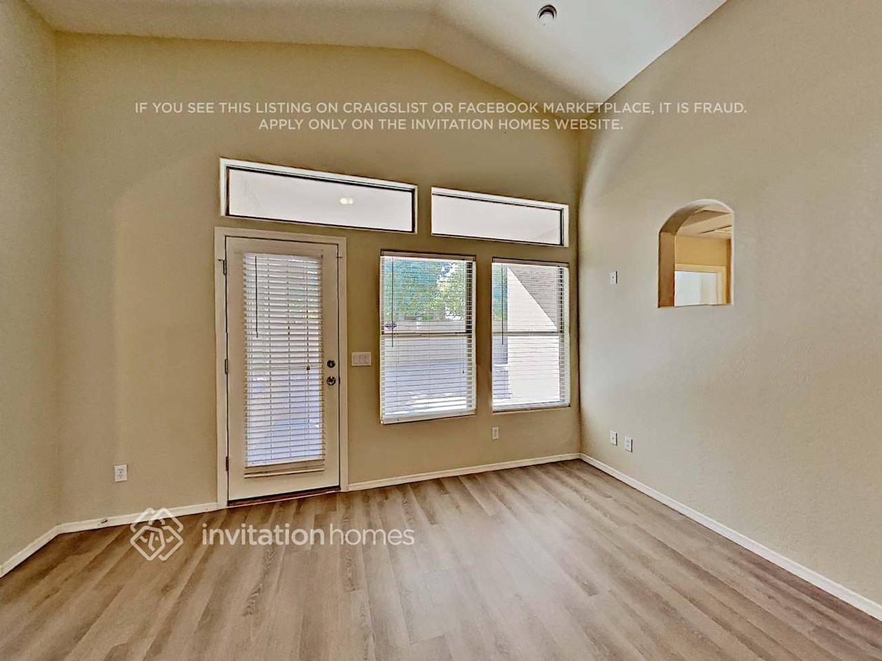 11577 W Yuma St - Photo 4 of 28