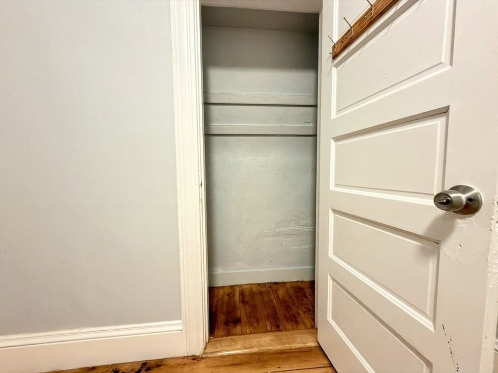 90 Vernon St #3 - Photo 6 of 33