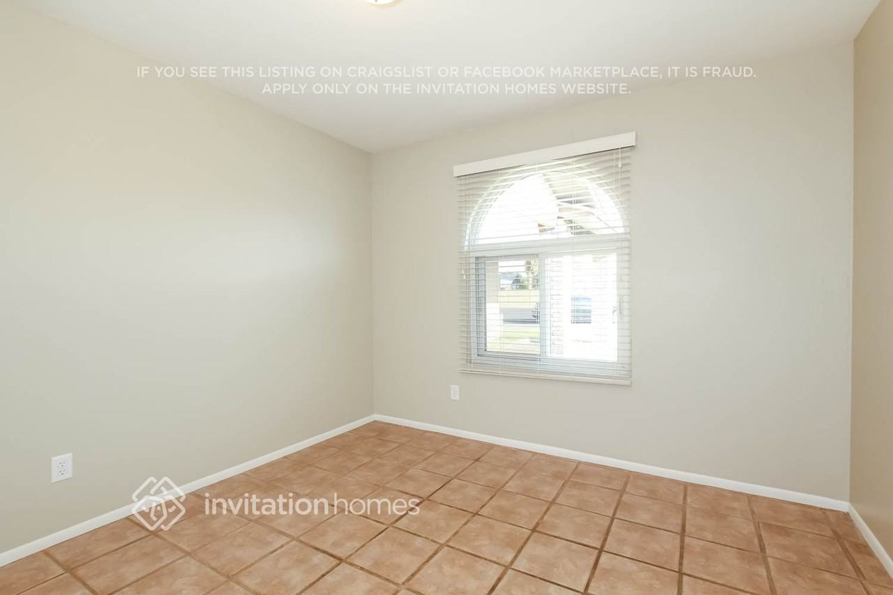 18433 N 2nd Dr - Photo 6 of 20