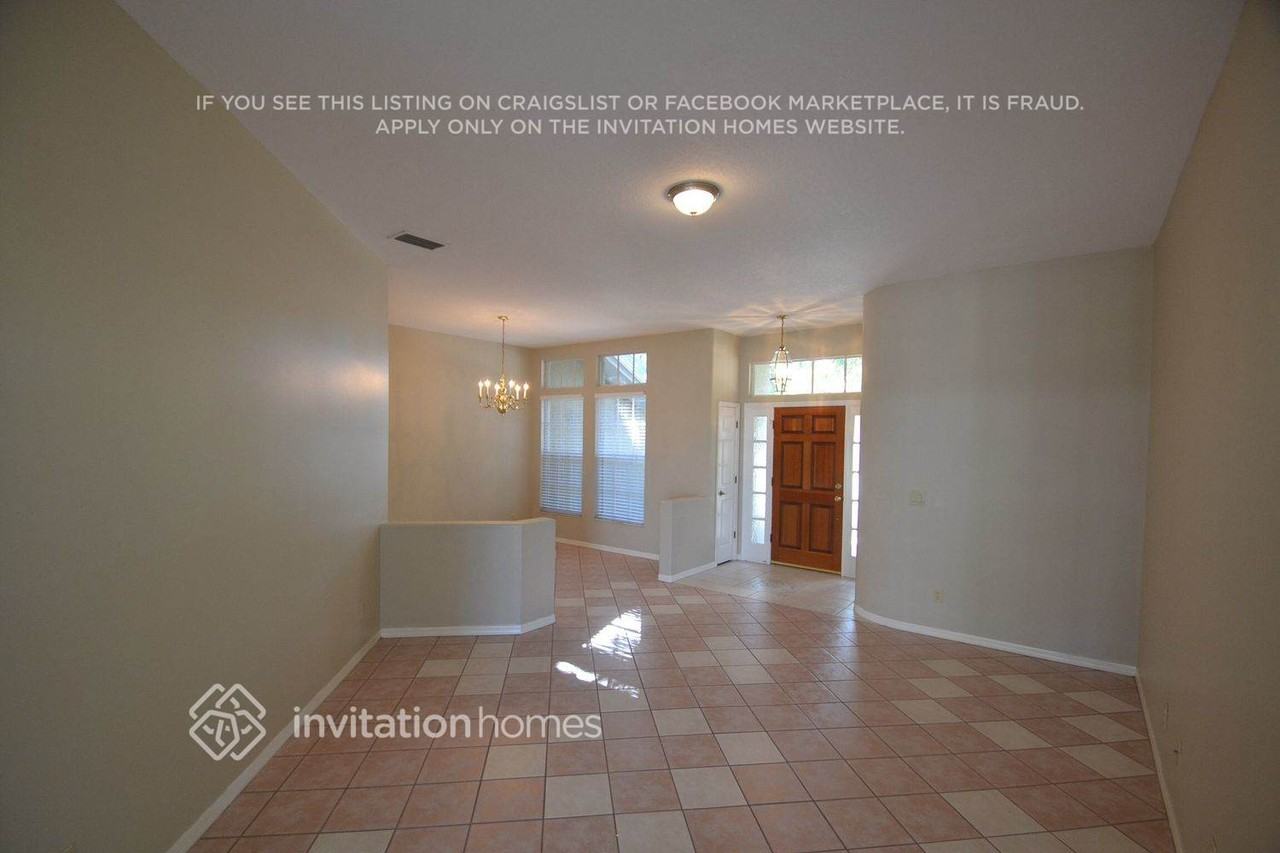 10316 Rainbridge Dr - Photo 3 of 9