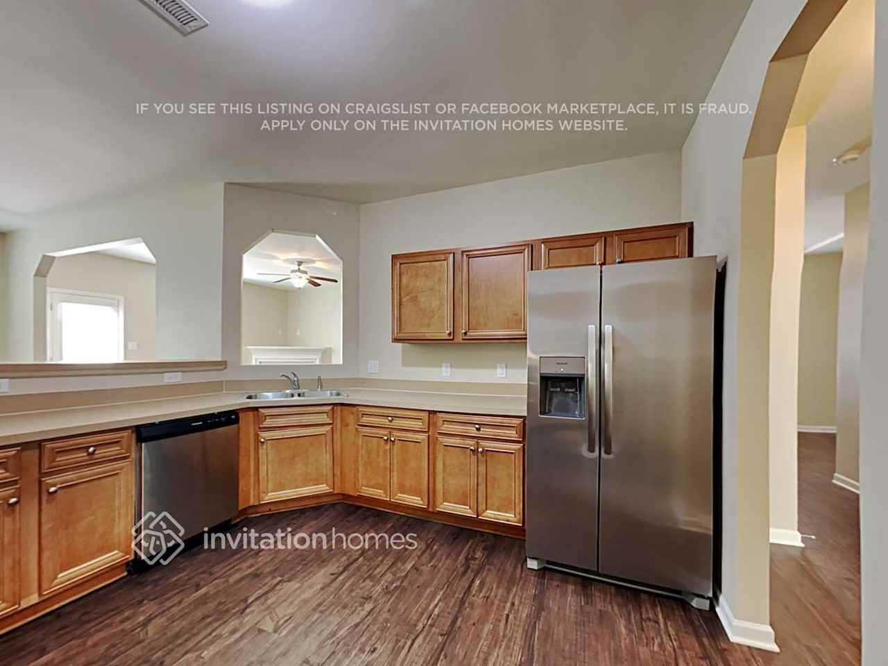 711 Alberta Ct - Photo 7 of 19