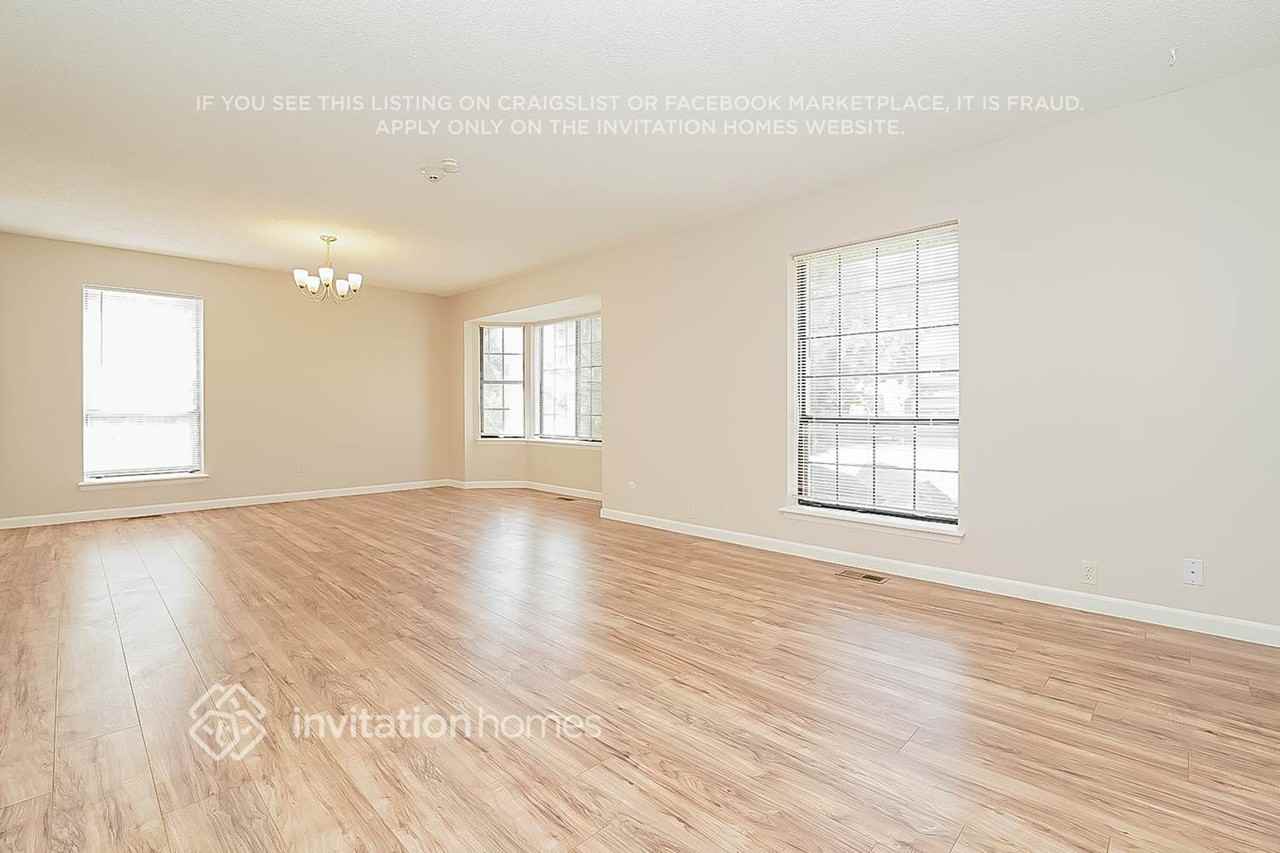 3897 E 133rd Ct - Photo 3 of 16