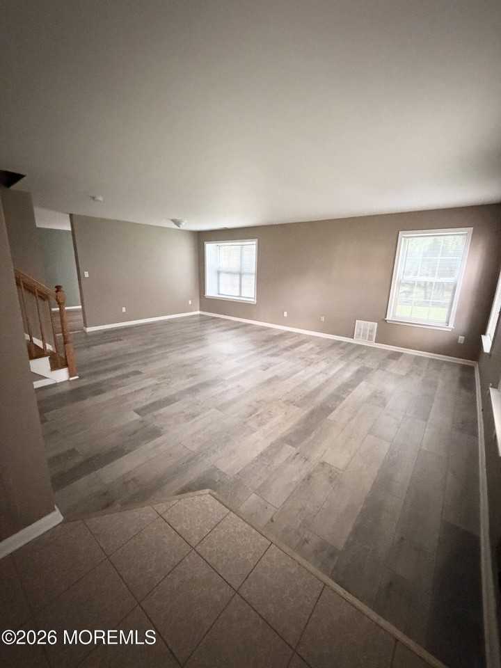 422 Indigo Ct - Photo 2 of 21