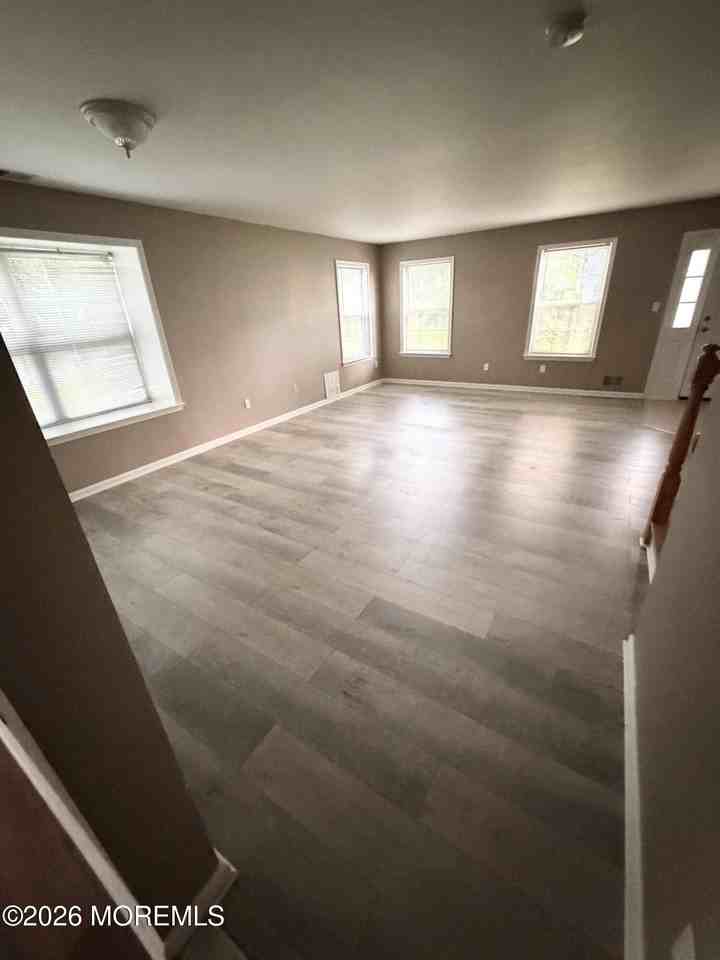 422 Indigo Ct - Photo 3 of 21