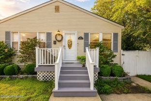 12 Bayview Ave - Photo 1 of 1