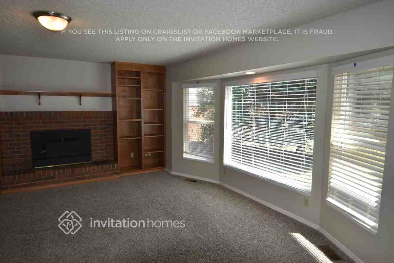 11821 150th Street Ct E - Photo 5 of 16