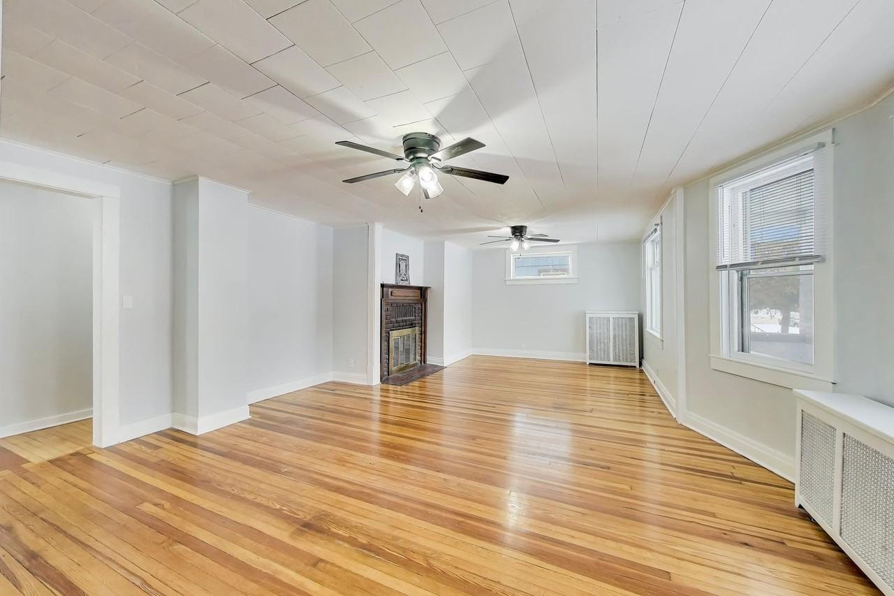 1638 Oakwood Ave - Photo 7 of 35