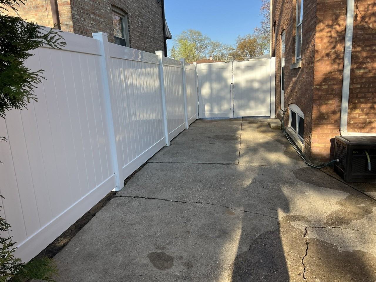 1748 Orchard St - Photo 2 of 10