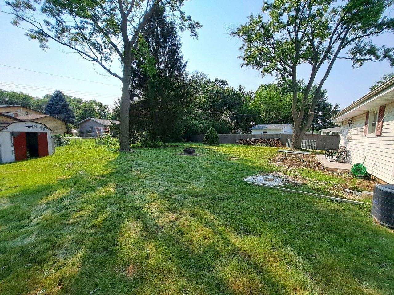 352 Sioux Ln - Photo 2 of 3