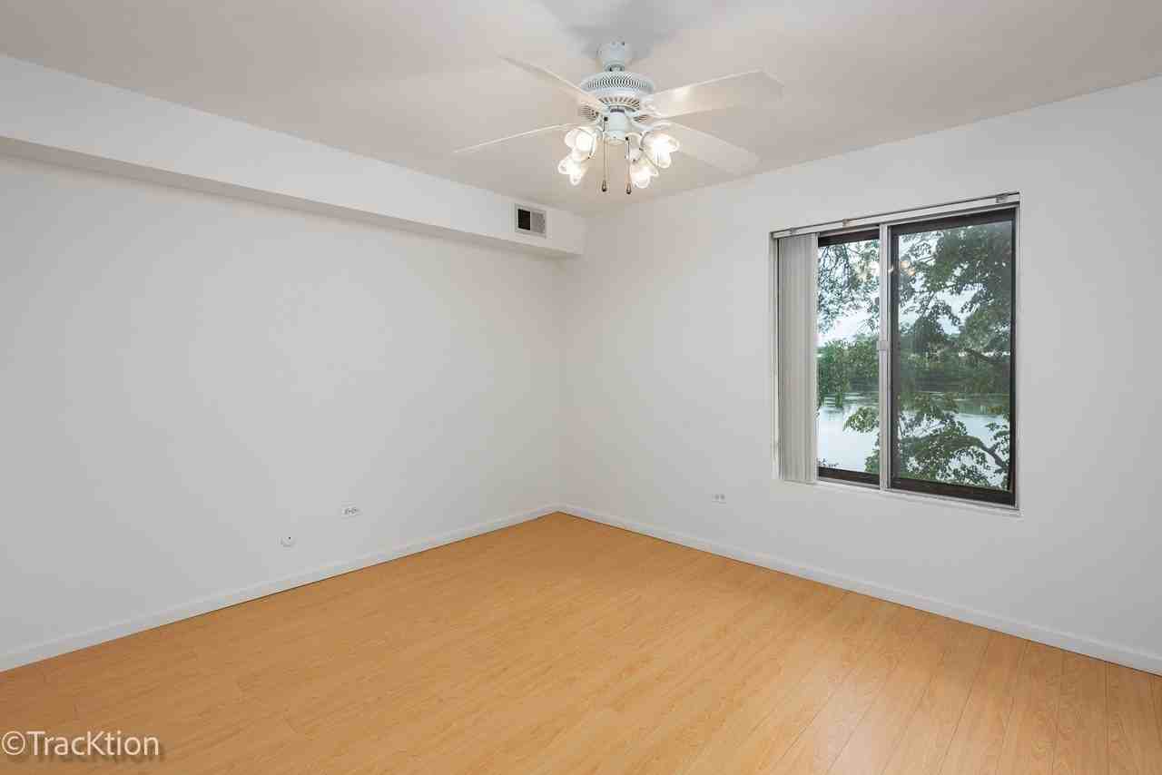 6147 Knoll Wood Ct #204 - Photo 7 of 17