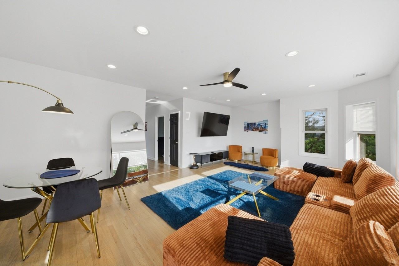 7435 S Euclid Ave #1 - Photo 6 of 32