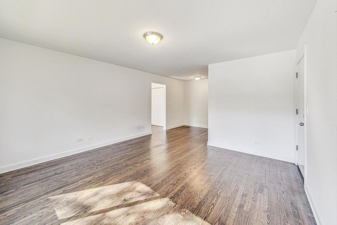 6002 N Winthrop Ave #301 - Photo 4 of 17