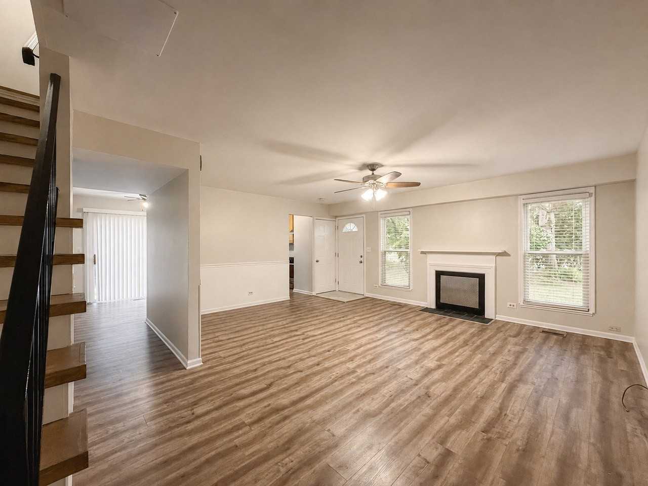 2436 Devonshire Ct - Photo 5 of 22