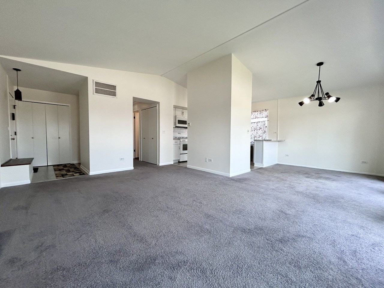 5820 Wilshire Ct #B - Photo 4 of 16