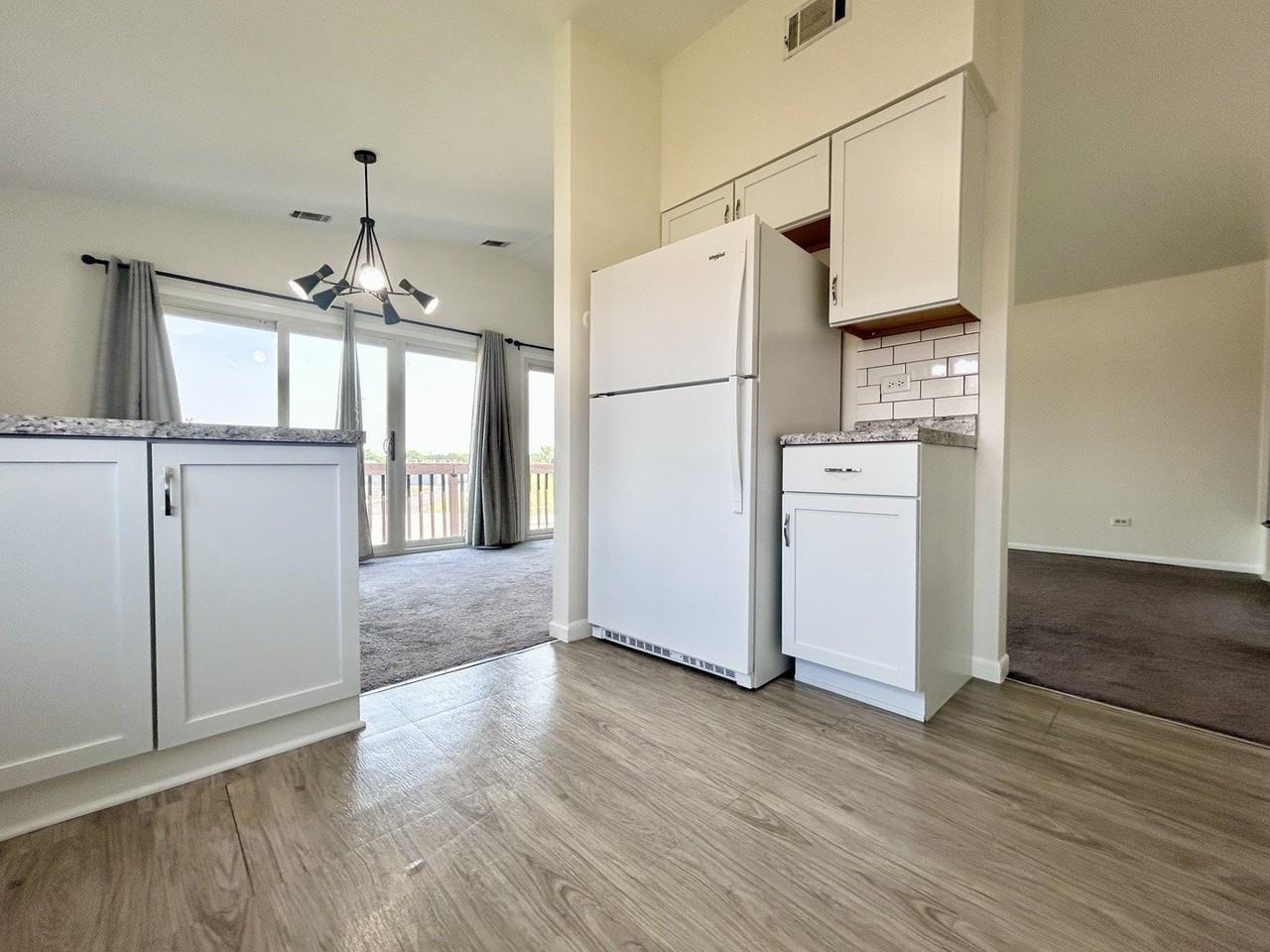 5820 Wilshire Ct #B - Photo 7 of 16