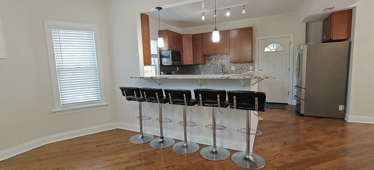 4222 N Laramie Ave #2 - Photo 4 of 19