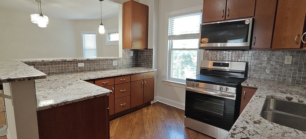 4222 N Laramie Ave #2 - Photo 7 of 19
