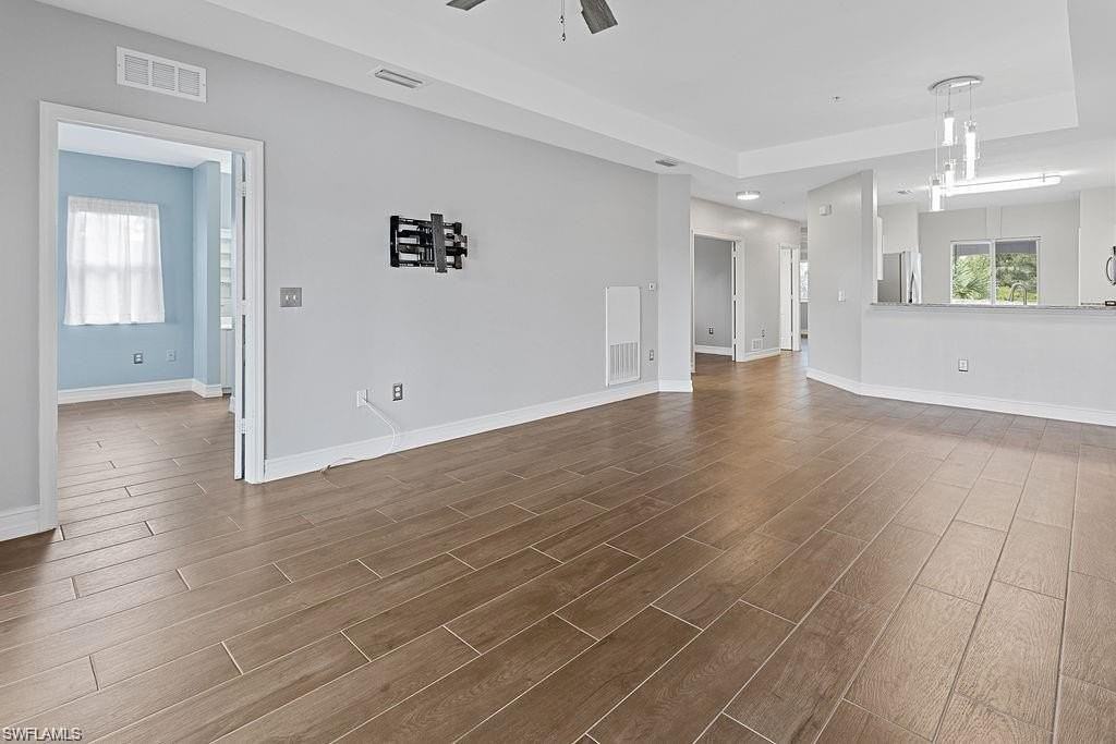7827 Regal Heron Cir #306 - Photo 5 of 20