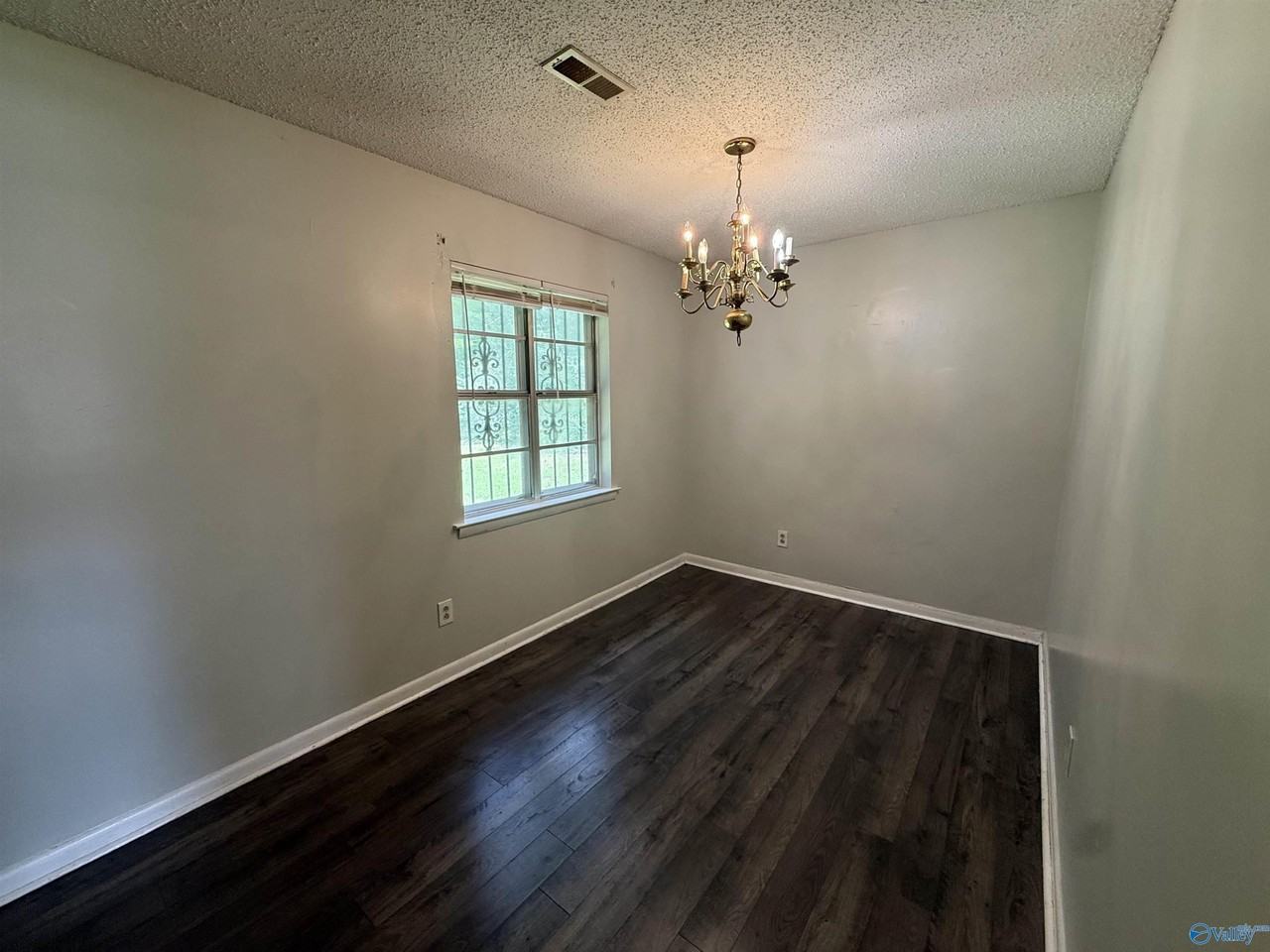 5020 Ortega Cir Nw - Photo 4 of 17
