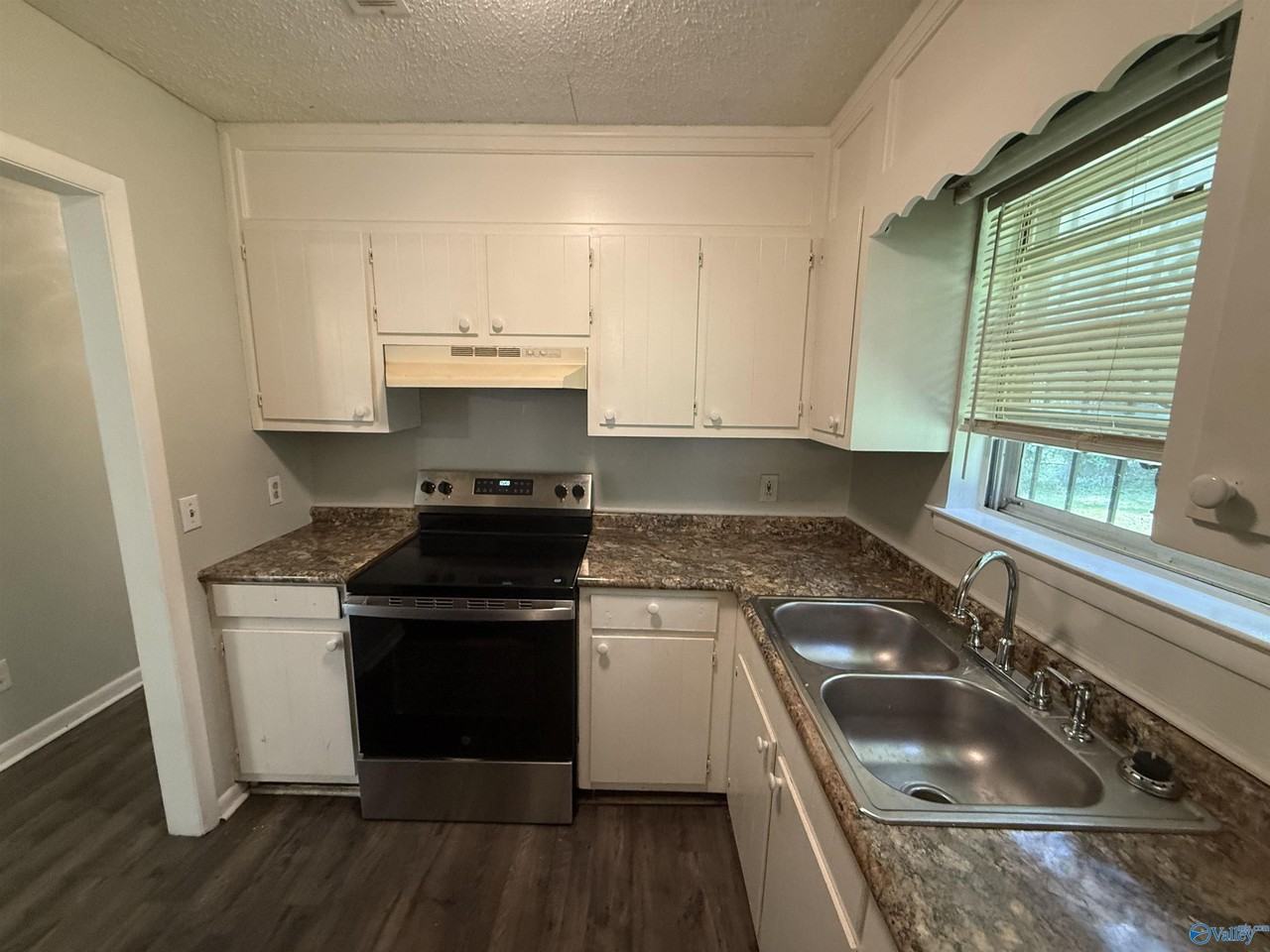 5020 Ortega Cir Nw - Photo 7 of 17