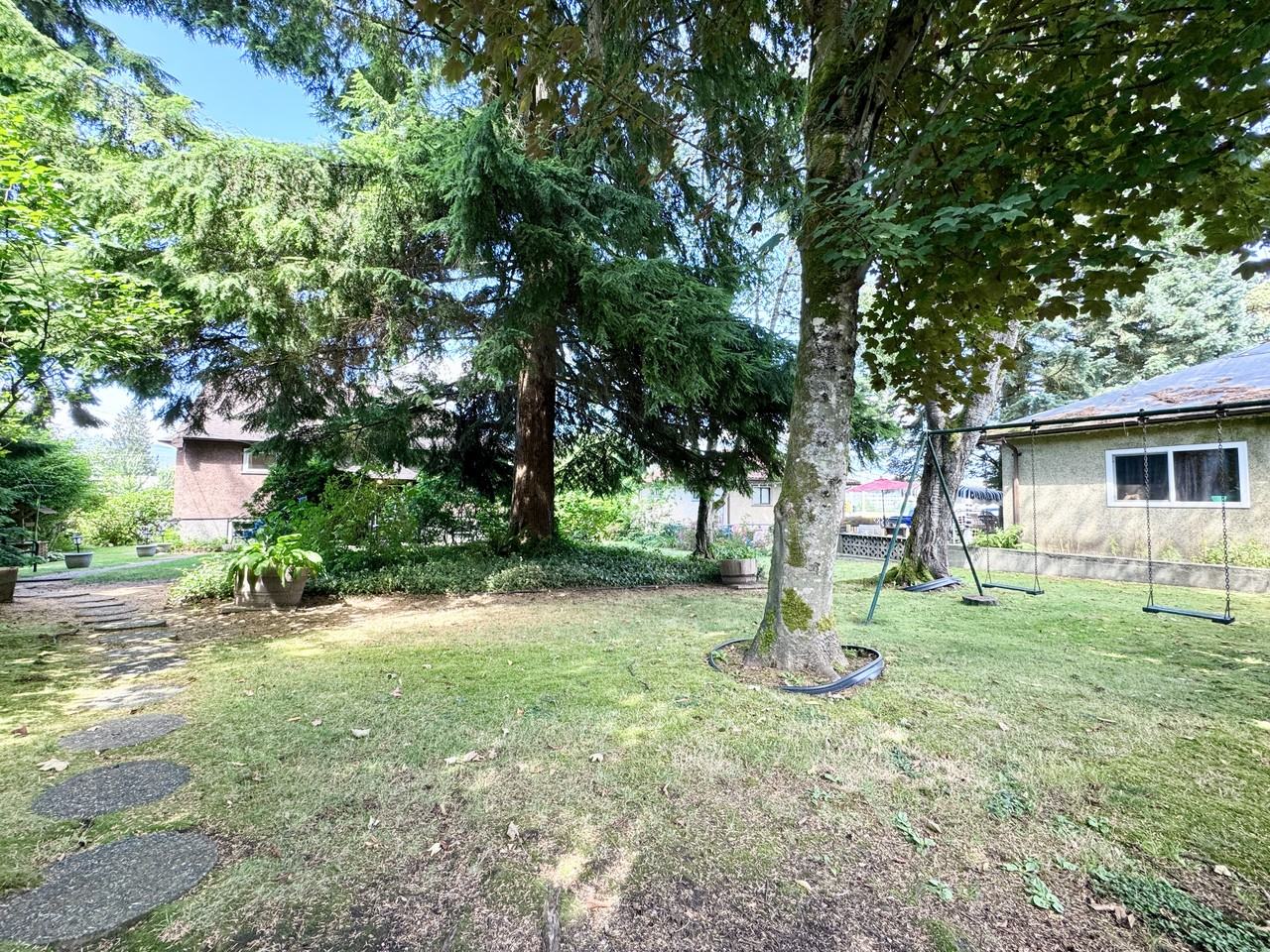 2821 Saint Johns Street - Photo 3 of 34