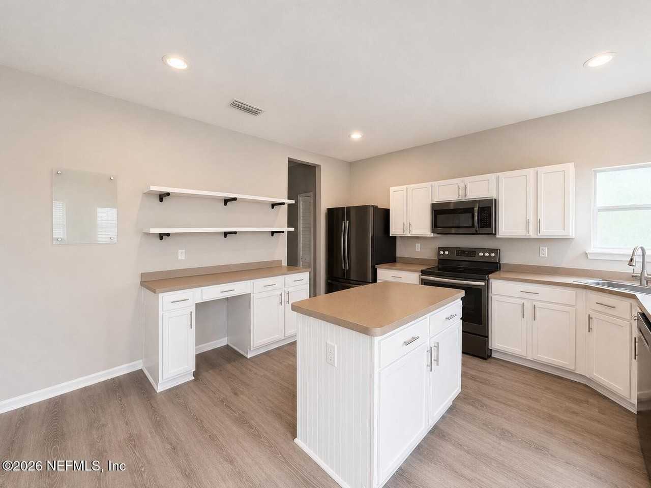 647 Sunny Stroll Dr - Photo 6 of 15