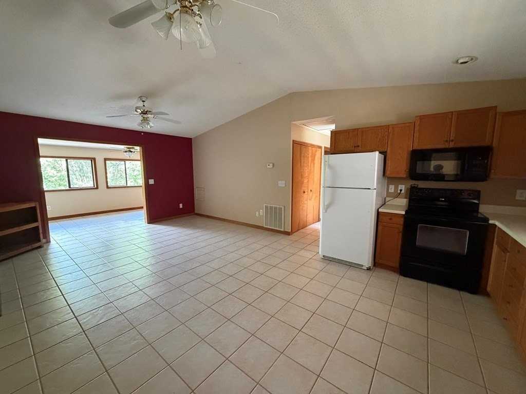 86 Fielding Pl - Photo 3 of 16