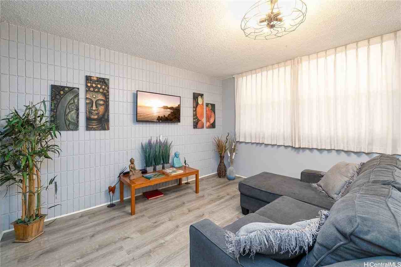 1911 Kalakaua Ave #406 - Photo 3 of 18