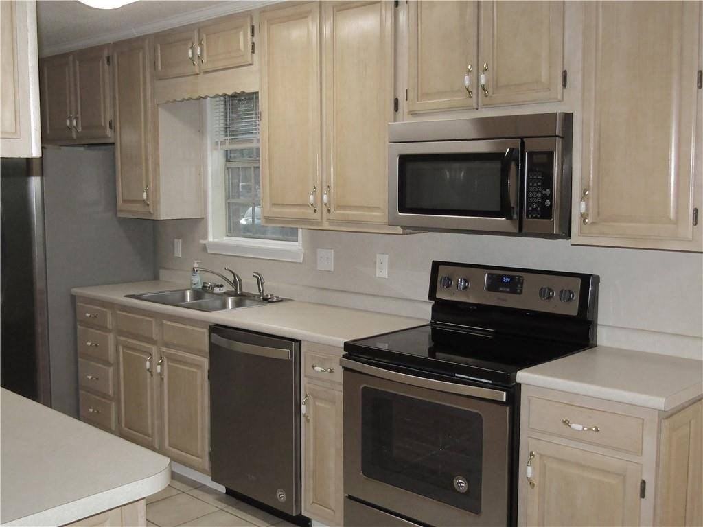 1120 Rue Verand - Photo 3 of 22