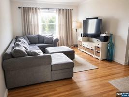 featured image of 510 Union Ave #3C