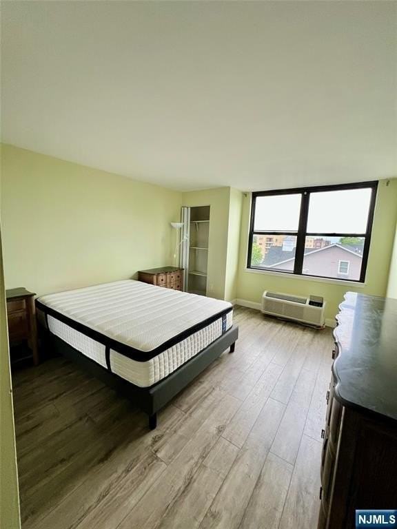 200 Division St #5J - Photo 6 of 10