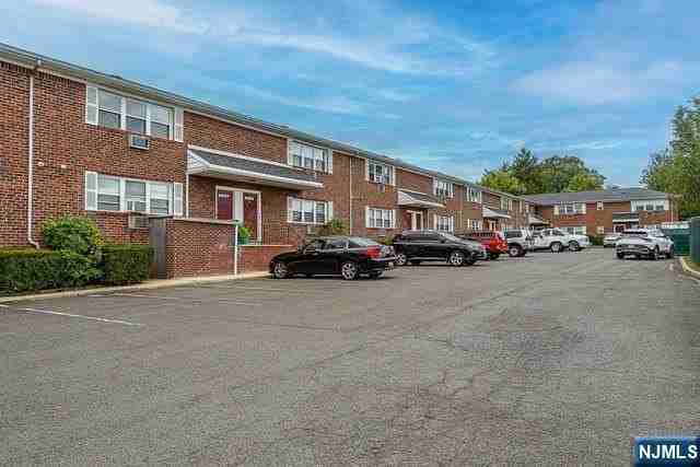 50 Saint Joseph Blvd #1 - Photo 2 of 13