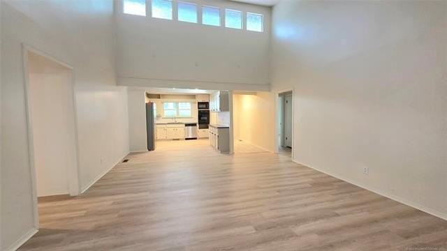 2410 W Driftwood Dr - Photo 3 of 10