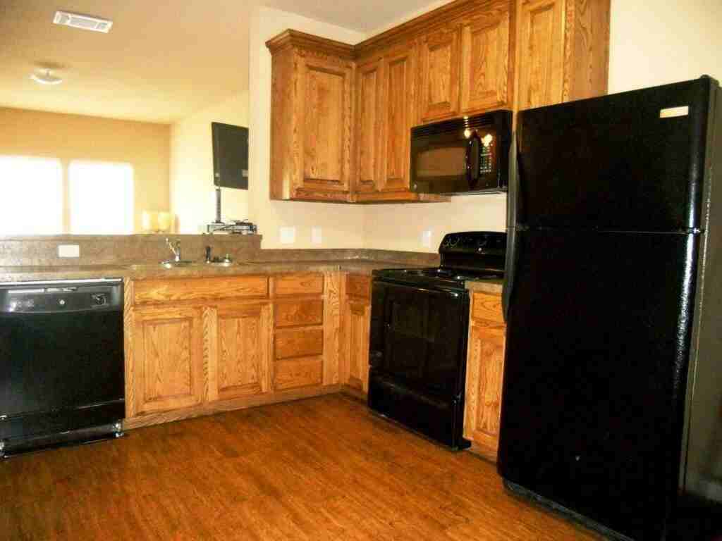 2418 W Prairie St #1 - Photo 5 of 11
