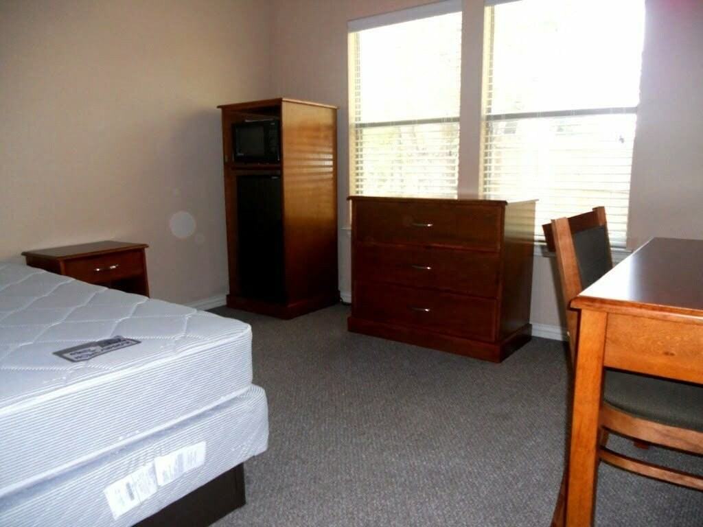2418 W Prairie St #1 - Photo 7 of 11