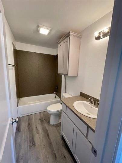 290 S Mcilhaney St #1102 - Photo 2 of 6