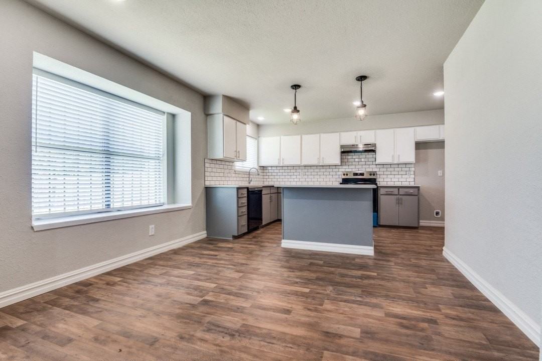 834 Apple Valley Dr - Photo 5 of 15