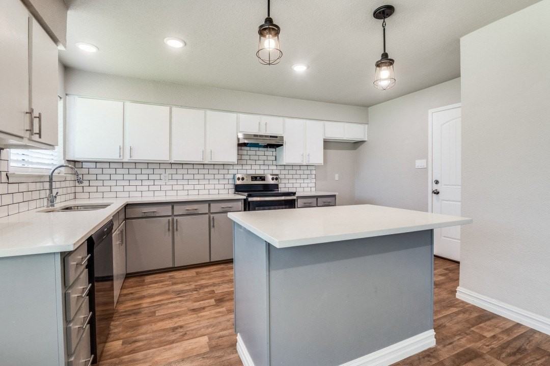 834 Apple Valley Dr - Photo 6 of 15