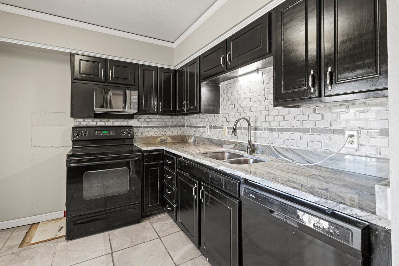 5634 Boca Raton Blvd #209 - Photo 3 of 24