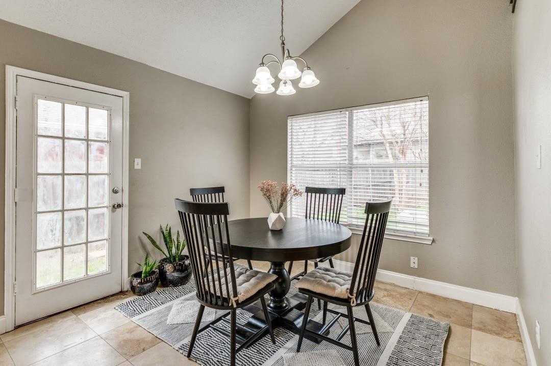 8164 Heritage Place Dr - Photo 5 of 8