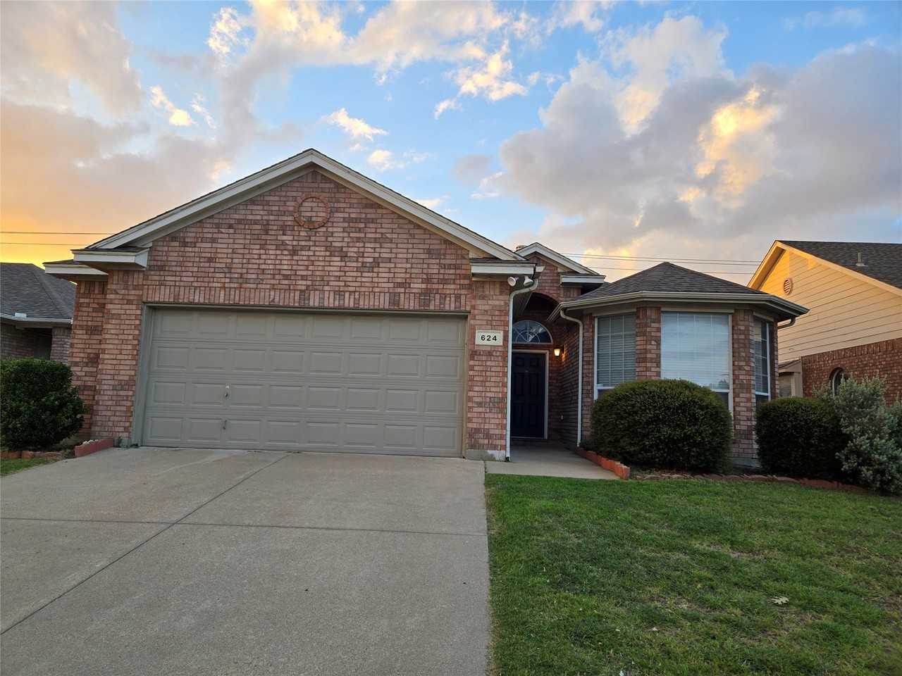 624 Caravan Dr - Photo 2 of 26