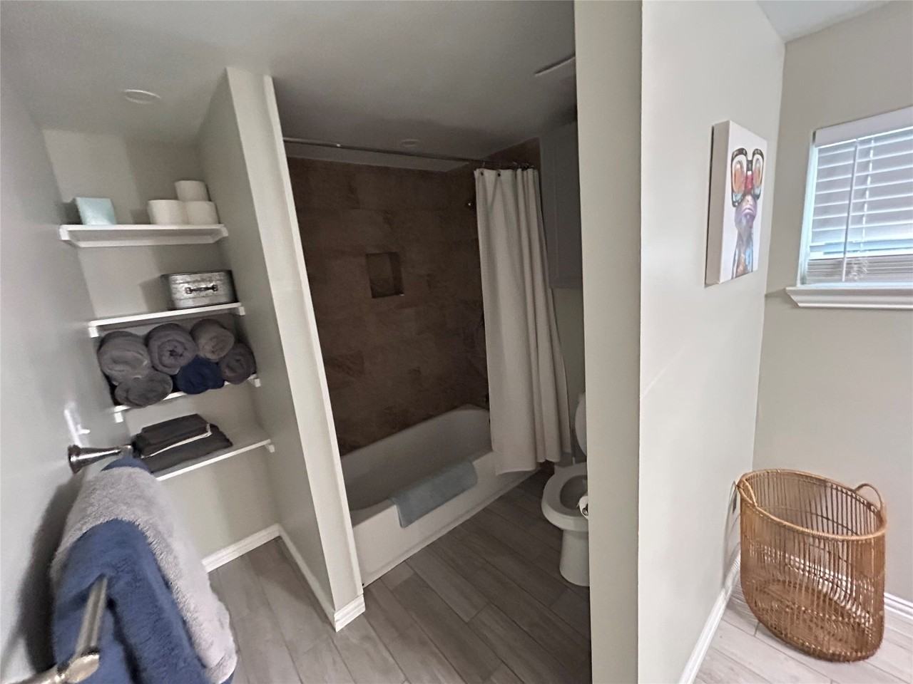 506 N Charles St - Photo 5 of 15