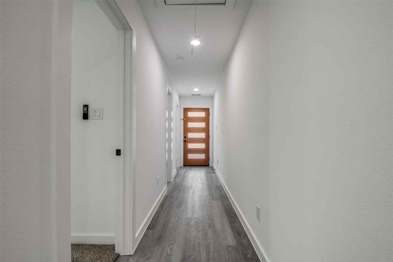 3305 Mineola St #A - Photo 2 of 13