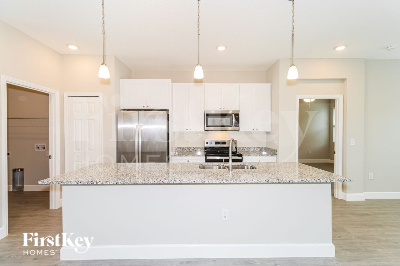 1200 Cogan Dr Se - Photo 5 of 16