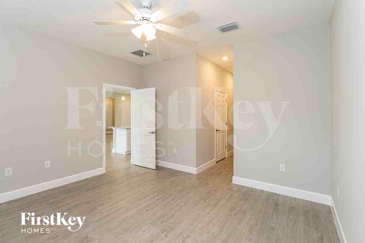 1200 Cogan Dr Se - Photo 7 of 16