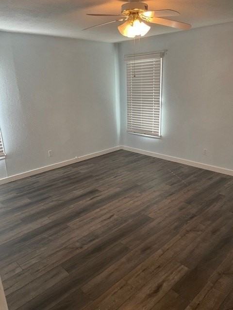 4300 Mackey Dr - Photo 5 of 15