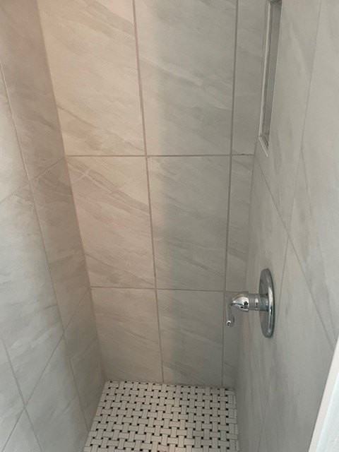 4300 Mackey Dr - Photo 7 of 15