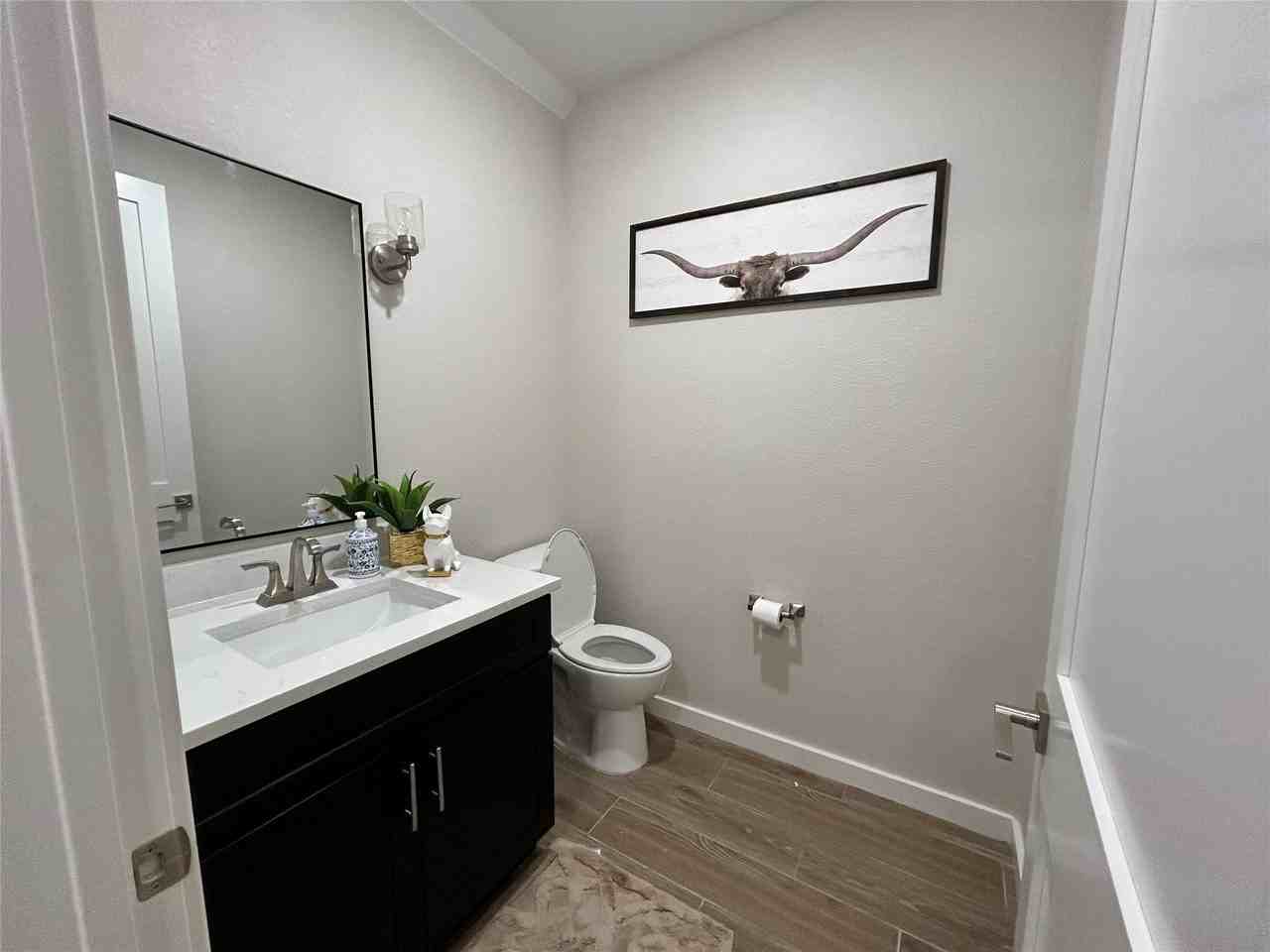 138 Clark Ln - Photo 2 of 21