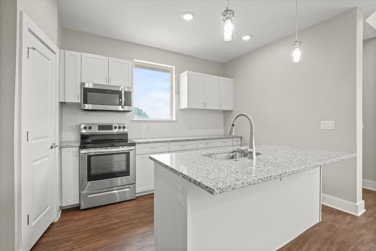 3600 Aaron Pl - Photo 7 of 25