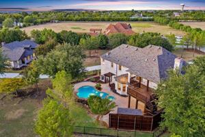featured image of 8285 Falcon Ct